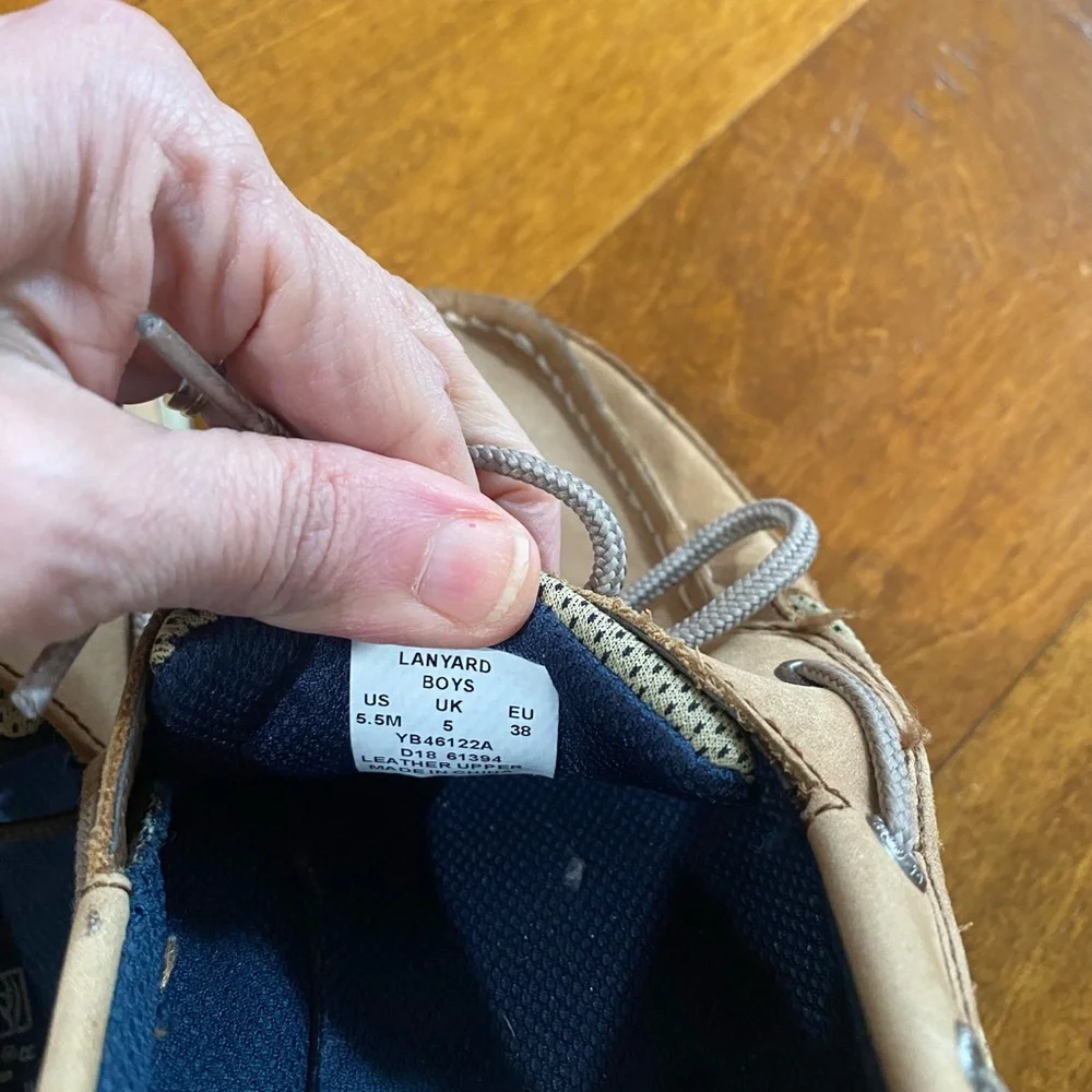 Sperry Topsiders Youth Size 5.5 Leather Tan Boat Shoes